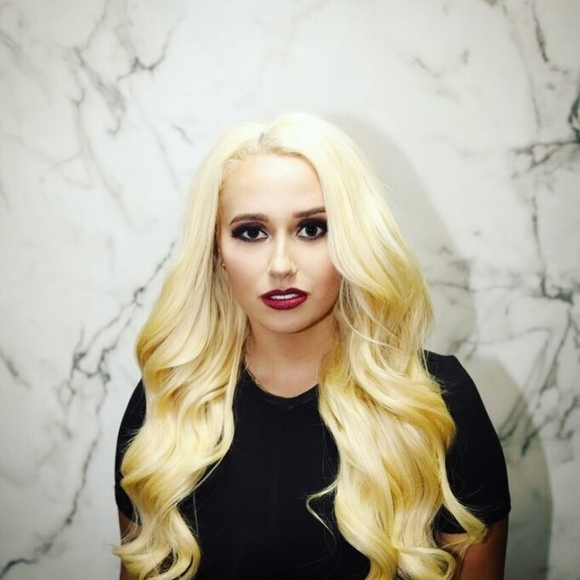 Meet your Posher, Hunter - Picture 1 of 1